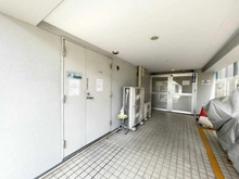 【東京都/世田谷区三軒茶屋】レグノ・スイート三軒茶屋 ゴミ置場