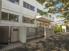 【東京都/世田谷区上馬】Brillia駒沢大学  区立駒沢中学校（現地より約630m）