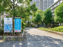 【東京都/江戸川区清新町】清新北ハイツ 2号棟 敷地内