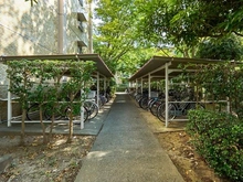 【東京都/江戸川区清新町】清新北ハイツ 2号棟 駐輪場