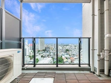【東京都/世田谷区上馬】シティタワー駒沢大学ステーションコート レジデンス棟 バルコニー