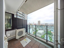 【東京都/世田谷区上馬】シティタワー駒沢大学ステーションコート レジデンス棟 バルコニー