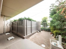 【東京都/稲城市東長沼】パレステージ稲城 専用庭