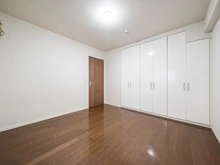 【東京都/足立区新田】アクアテラ　ブロード・スクエア 洋室