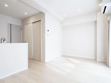 【東京都/世田谷区三軒茶屋】三軒茶屋サンハイツ 洋室