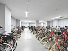 【神奈川県/横浜市神奈川区栄町】ザ・ヨコハマタワーズ タワーウエスト 駐輪場