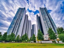 【東京都/港区港南】ワールドシティタワーズ ブリーズタワー1棟 外観：ブリーズタワーは写真左側です