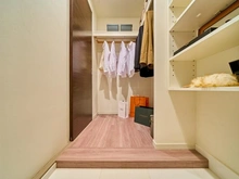 【東京都/港区港南】ワールドシティタワーズ ブリーズタワー1棟 収納：ウォークインクローゼット