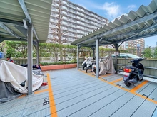 【東京都/江東区辰巳】コスモ東京ベイフォート バイク置き場