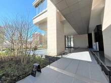 【大阪府/大阪市北区大深町】グラングリーン大阪 THE NORTH RESIDENCE アプローチ