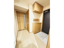 【東京都/豊島区池袋】ユニーブル池袋リ・ノヴァス 玄関