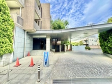 【東京都/世田谷区上北沢】上北沢コートテラス エントランス