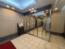 【東京都/新宿区新宿】ライオンズマンション御苑前 エントランス