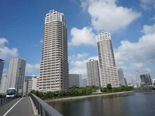 【東京都/江東区豊洲】キャナルワーフタワーズ WEST 外観：右：WEST棟