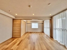 【東京都/江東区枝川】ドラゴンマンション木場弐番館 リビング・ダイニング：手前がLD、奥が洋室