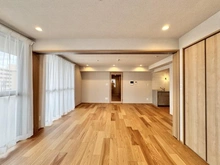 【東京都/江東区枝川】ドラゴンマンション木場弐番館 洋室：手前が洋室、奥はLDK