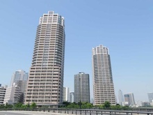 【東京都/江東区豊洲】キャナルワーフタワーズ イースト 外観：写真左側：イースト棟