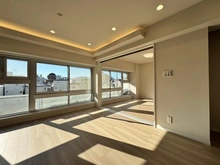 【東京都/文京区本郷】赤門アビタシオン ダイニングキッチン：（奥）洋室