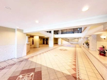 【神奈川県/横浜市鶴見区下末吉】ナイスビューリヨン横濱鶴見 エントランス