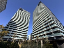 【神奈川県/海老名市扇町】グレーシアタワーズ海老名イースト 外観：右側がEAST棟、左側がWEST棟