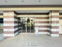【神奈川県/横浜市鶴見区鶴見中央】イクシア横浜鶴見 エントランス