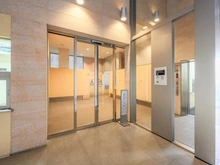 【神奈川県/横浜市鶴見区鶴見中央】イクシア横浜鶴見 共用部：オートロック