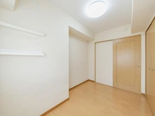 【神奈川県/川崎市川崎区本町】ルシオン多摩川 洋室：約4.3帖