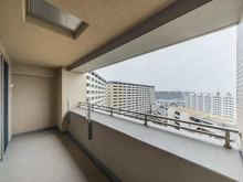 【神奈川県/横浜市鶴見区尻手】ヨコハマオールパークス第四街区 L棟 バルコニー