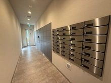 【神奈川県/川崎市川崎区本町】プライムスタイル川崎 メールBOX：不在時にもお荷物を受け取れる宅配ロッカーもございます。