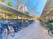【神奈川県/横浜市鶴見区市場上町】コープ野村バードウッド鶴見2番館 駐輪場