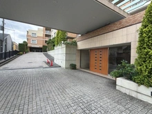 【神奈川県/横浜市鶴見区岸谷】リーデンススクエア横浜鶴見 エントランス
