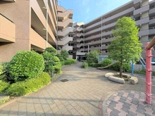 【神奈川県/横浜市鶴見区尻手】グリーンコーポ川崎ニューシティスクウェア アプローチ