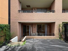 【神奈川県/横浜市中区打越】パーク・ハイム横濱山手 専用庭
