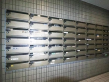 【神奈川県/横浜市鶴見区仲通】エクシード鶴見 メールBOX
