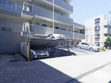 【神奈川県/横浜市鶴見区仲通】エクシード鶴見 駐車場