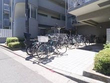 【神奈川県/横浜市鶴見区仲通】エクシード鶴見 駐輪場