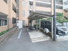 【神奈川県/川崎市川崎区渡田】ディアステージ川崎渡田パークフロント バイク置場