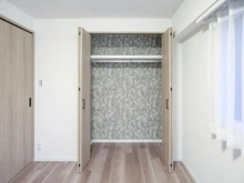 【神奈川県/川崎市川崎区港町】グランイーグル川崎東II 収納：6.0帖