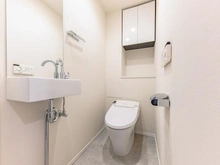 【神奈川県/川崎市中原区上平間】クレッセント新川崎エグゼ トイレ