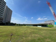 【神奈川県/川崎市幸区新小倉】クレストプライムレジデンスパーク五番街 敷地内：芝生広場