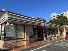 【神奈川県/横浜市鶴見区生麦】クレストフォルム横浜鶴見 セブンイレブン横浜生麦4丁目店（現地より約190m）