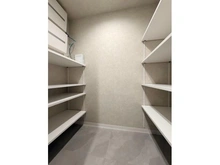 【神奈川県/川崎市幸区堀川町】ラゾーナ川崎レジデンス セントラルタワー シューズインクローゼット