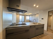 【神奈川県/川崎市幸区堀川町】ラゾーナ川崎レジデンス セントラルタワー キッチン