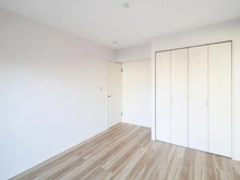 【神奈川県/横浜市鶴見区矢向】メゾン矢向 洋室：6.6帖の洋室