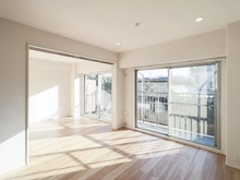 【神奈川県/横浜市鶴見区矢向】メゾン矢向 リビング・ダイニング：奥：洋室