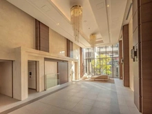 【大阪府/枚方市岡南町】プラウド枚方 エントランス