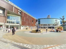 【大阪府/枚方市楠葉花園町】プラウド樟葉 くずはモール　本館（現地より約280m）：南館までは徒歩2分（約150ｍ）です。