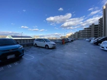 【大阪府/茨木市大池】プラウドシティ茨木　Avenue Court 駐車場