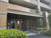 【大阪府/高槻市殿町】ライオンズマンション高槻リバーサイド エントランス