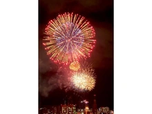 【大阪府/高槻市大塚町】ルネ高槻リバーサイドガーデン 眺望：水都くらわんか花火大会